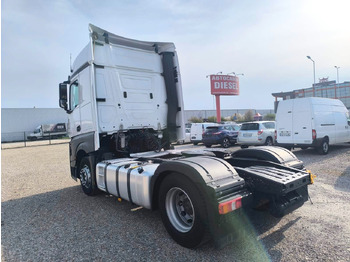 Tegljač Mercedes-Benz Actros 1845: slika Tegljač Mercedes-Benz Actros 1845