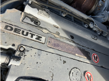 Valjak BOMAG DE BW 226 BVC-5 Stage IIIa/Tier 3: slika Valjak BOMAG DE BW 226 BVC-5 Stage IIIa/Tier 3 Valjak BOMAG DE BW 226 BVC-5 Stage IIIa/Tier 3: slika Valjak BOMAG DE BW 226 BVC-5 Stage IIIa/Tier 3