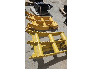 Novi Rijač Chwytak kciuk hydrauliczny do koparki  10-25 ton: slika Novi Rijač Chwytak kciuk hydrauliczny do koparki  10-25 ton