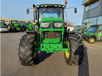 Traktor John Deere 6140R: slika Traktor John Deere 6140R