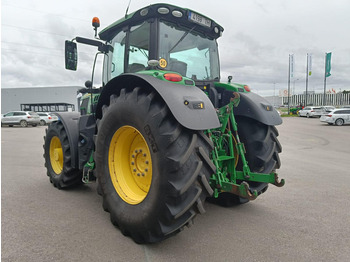 Traktor John Deere 6215R: slika Traktor John Deere 6215R