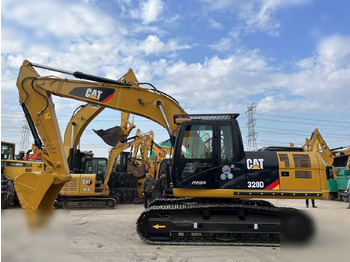 Bager gusjeničar CATERPILLAR 320D