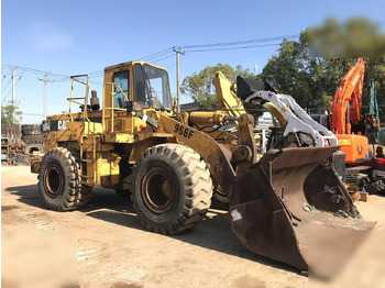 Utovarivač na kotačima CATERPILLAR 966F