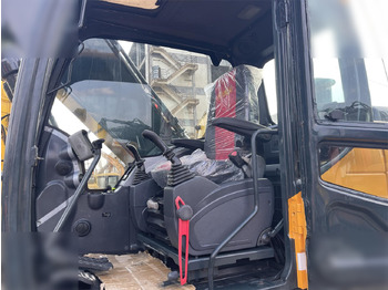 Zakup HYUNDAI ROBEX 220 LC-9S HYUNDAI ROBEX 220 LC-9S: slika Zakup HYUNDAI ROBEX 220 LC-9S HYUNDAI ROBEX 220 LC-9S