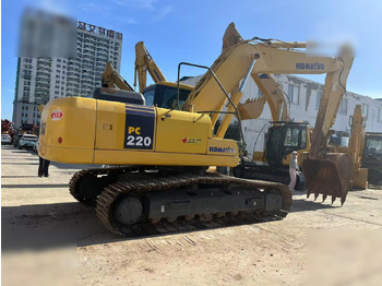 Zakup KOMATSU PC220-7 KOMATSU PC220-7: slika Zakup KOMATSU PC220-7 KOMATSU PC220-7