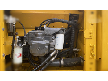 Bager gusjeničar KOMATSU PC220-8: slika Bager gusjeničar KOMATSU PC220-8