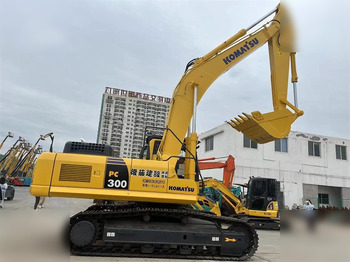 Bager gusjeničar KOMATSU PC300-8