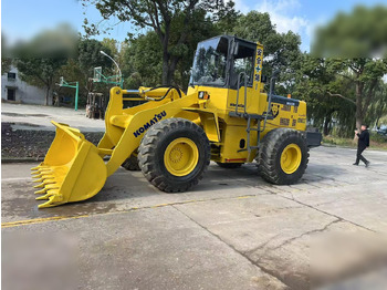 Utovarivač na kotačima KOMATSU WA320