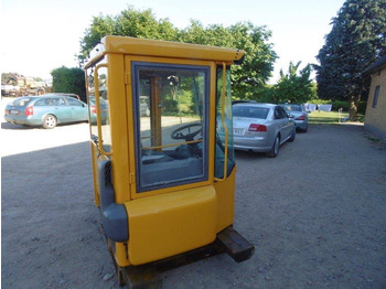 Kabina VOLVO