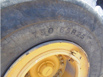 Utovarivač na kotačima VOLVO L110H