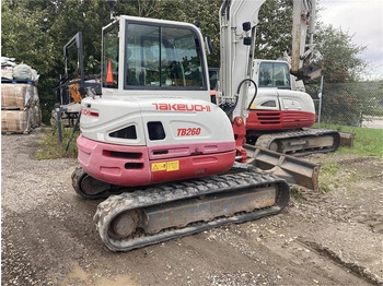 Mini bager Takeuchi TB260: slika Mini bager Takeuchi TB260