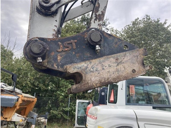 Mini bager Takeuchi TB260: slika Mini bager Takeuchi TB260