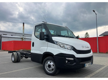 Kamion-šasija Iveco DAILY 35C13 ramo do zabudowy kiper wywrotka: slika Kamion-šasija Iveco DAILY 35C13 ramo do zabudowy kiper wywrotka