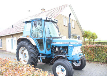 Traktor FORD