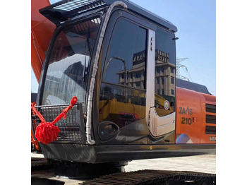 Bager HITACHI ZX200