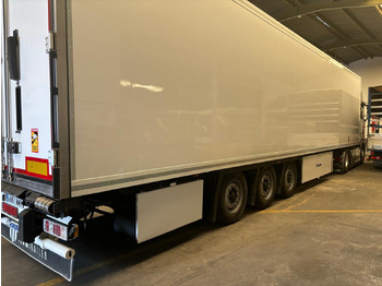 Zakup SCANIA S500 SCANIA S500: slika Zakup SCANIA S500 SCANIA S500