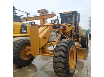 Grejder CATERPILLAR 140H