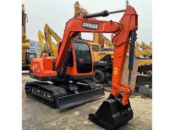 Bager gusjeničar DOOSAN DX75
