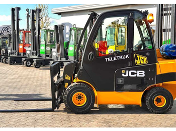 Teleskopski rukovatelj JCB TLT30G / GAS / 4100MM / FULL CABIN / FORK POSITIONER / LIKE NEW: slika Teleskopski rukovatelj JCB TLT30G / GAS / 4100MM / FULL CABIN / FORK POSITIONER / LIKE NEW