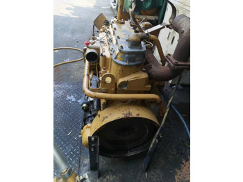 Motor za Buldožer CATERPILLAR 3024C: slika Motor za Buldožer CATERPILLAR 3024C