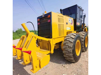 Grejder CATERPILLAR 140K