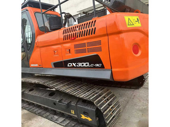 Bager gusjeničar DOOSAN DX300