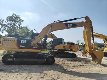 Bager gusjeničar CATERPILLAR 320D