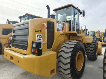 Utovarivač na kotačima CATERPILLAR 966H