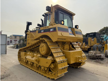 Buldožer CATERPILLAR D8T