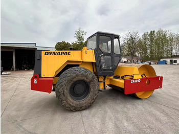 Zakup DYNAPAC CA301D DYNAPAC CA301D: slika Zakup DYNAPAC CA301D DYNAPAC CA301D