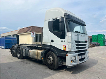 Kamion s kukastom dizalicom IVECO Stralis