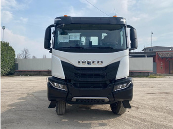 Novi Kamion s kukastom dizalicom IVECO TRAKKER T-WAY AD510 NUOVO SCARRABILE: slika Novi Kamion s kukastom dizalicom IVECO TRAKKER T-WAY AD510 NUOVO SCARRABILE