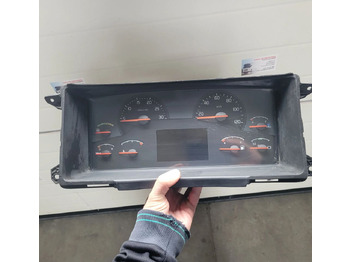 Ploča s instrumentima VOLVO FH