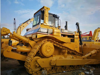 Utovarivač na kotačima CATERPILLAR D8N