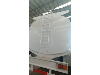 Kamion cisterna SINOTRUK HOWO 371: slika Kamion cisterna SINOTRUK HOWO 371