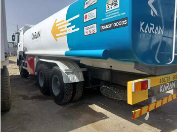Kamion cisterna SINOTRUK HOWO