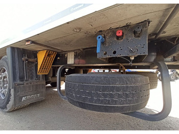 Poluprikolica hladnjača Krone SD: slika Poluprikolica hladnjača Krone SD