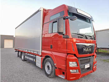 Kamion s ceradom MAN TGX 26.440