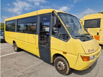 Školski autobus IVECO