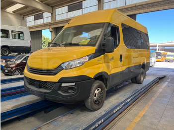 Školski autobus Iveco Daily: slika Školski autobus Iveco Daily