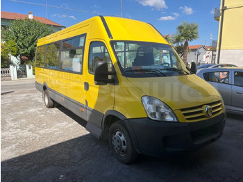 Školski autobus IVECO Daily