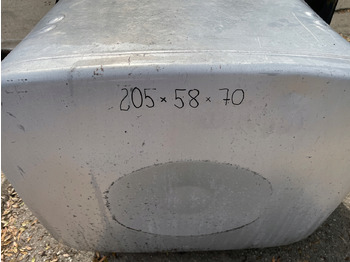 Spremnik goriva za Kamion ZBIORNIK PALIWA 710 L MAN TGA TGX TGS 81.12201-6448: slika Spremnik goriva za Kamion ZBIORNIK PALIWA 710 L MAN TGA TGX TGS 81.12201-6448 Spremnik goriva za Kamion ZBIORNIK PALIWA 710 L MAN TGA TGX TGS 81.12201-6448: slika Spremnik goriva za Kamion ZBIORNIK PALIWA 710 L MAN TGA TGX TGS 81.12201-6448