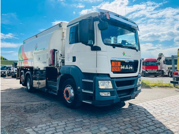 Kamion cisterna MAN TGS 26.360