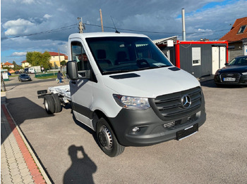 Dostavno vozilo sa zatvorenim sandukom Mercedes-Benz Sprinter 519 Koffer: slika Dostavno vozilo sa zatvorenim sandukom Mercedes-Benz Sprinter 519 Koffer