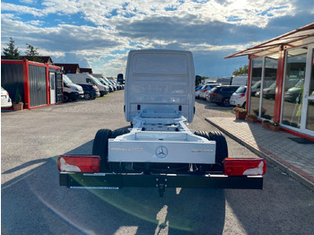 Dostavno vozilo sa zatvorenim sandukom Mercedes-Benz Sprinter 519 Koffer: slika Dostavno vozilo sa zatvorenim sandukom Mercedes-Benz Sprinter 519 Koffer