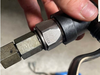 Električni sustav za Građevinski strojevi Ahlmann AZ6-Suco 865803-Pressure switch/Druckschalter: slika Električni sustav za Građevinski strojevi Ahlmann AZ6-Suco 865803-Pressure switch/Druckschalter Električni sustav za Građevinski strojevi Ahlmann AZ6-Suco 865803-Pressure switch/Druckschalter: slika Električni sustav za Građevinski strojevi Ahlmann AZ6-Suco 865803-Pressure switch/Druckschalter