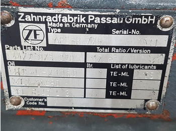 Osovina i dijelovi za Građevinski strojevi ZF APL-B775 - 4472075020 - Axle housing/Achskörper: slika Osovina i dijelovi za Građevinski strojevi ZF APL-B775 - 4472075020 - Axle housing/Achskörper Osovina i dijelovi za Građevinski strojevi ZF APL-B775 - 4472075020 - Axle housing/Achskörper: slika Osovina i dijelovi za Građevinski strojevi ZF APL-B775 - 4472075020 - Axle housing/Achskörper