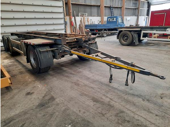 Transporter kontejnera/ Poluprikolica s izmjenjivim sanducima Floor FLA-3-101: slika Transporter kontejnera/ Poluprikolica s izmjenjivim sanducima Floor FLA-3-101