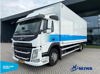 Kamion s ceradom VOLVO FM 330