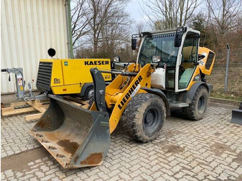 Utovarivač na kotačima LIEBHERR L 504